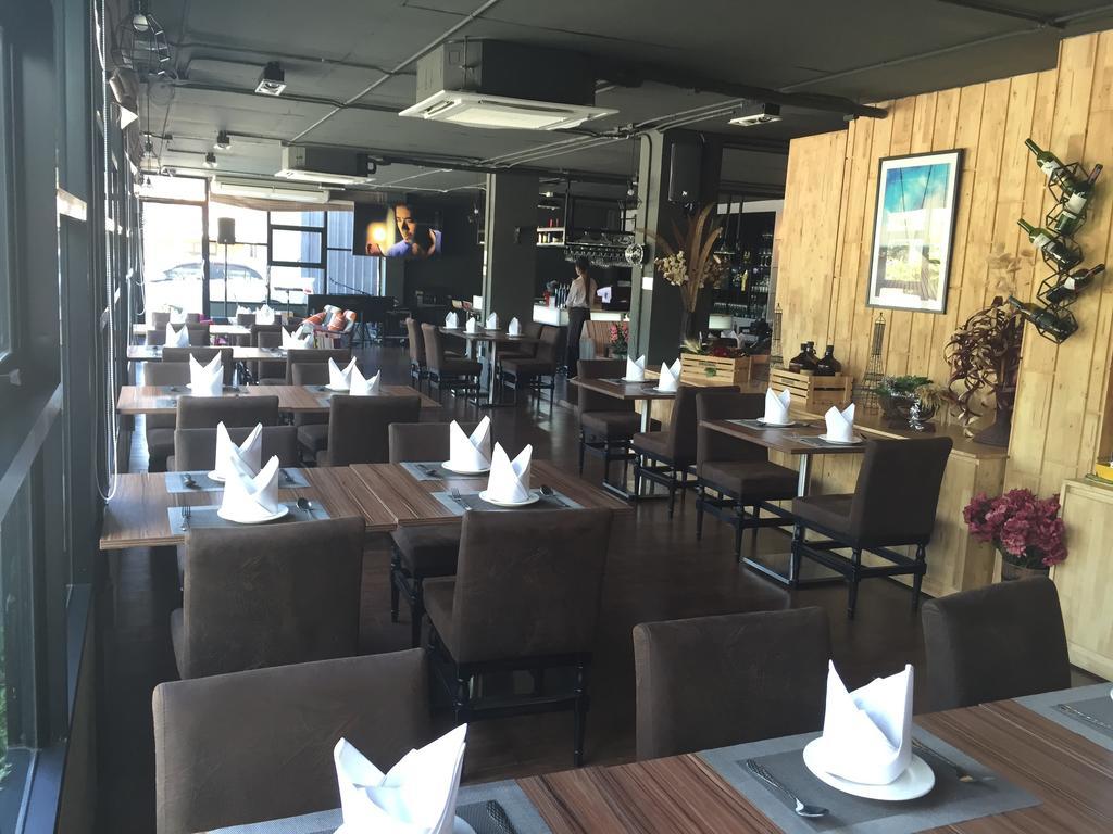The Rich Hotel Ubonratchathani Ubon Ratchathani Εξωτερικό φωτογραφία