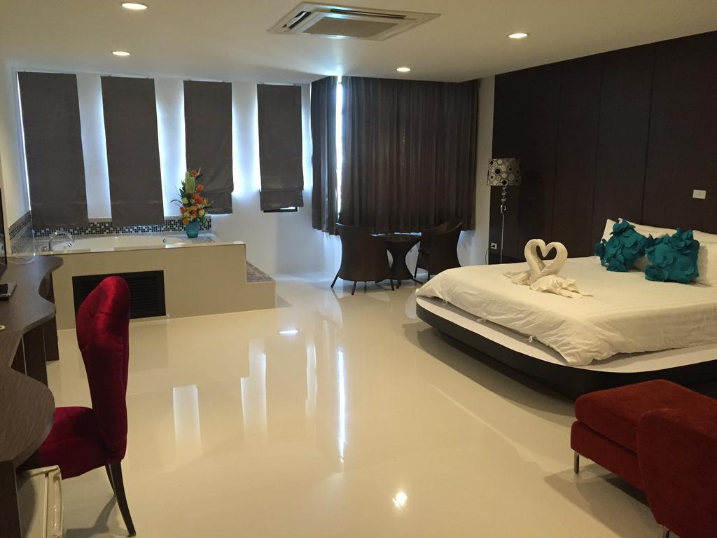 The Rich Hotel Ubonratchathani Ubon Ratchathani Δωμάτιο φωτογραφία