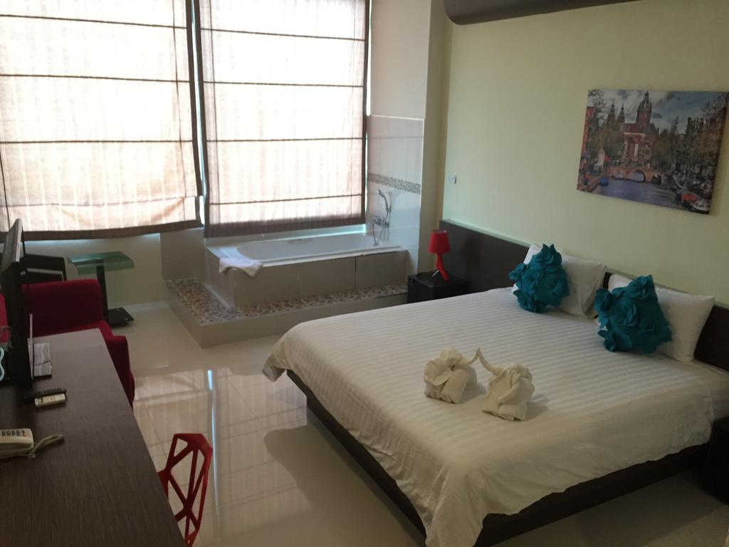 The Rich Hotel Ubonratchathani Ubon Ratchathani Δωμάτιο φωτογραφία