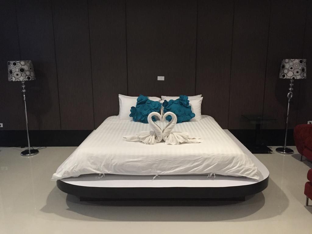 The Rich Hotel Ubonratchathani Ubon Ratchathani Εξωτερικό φωτογραφία